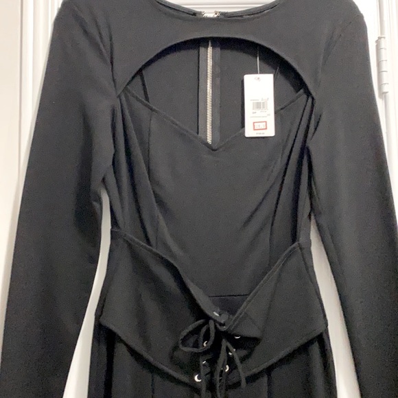 Guess long sleeve jumpsuit - Picture 2 of 5